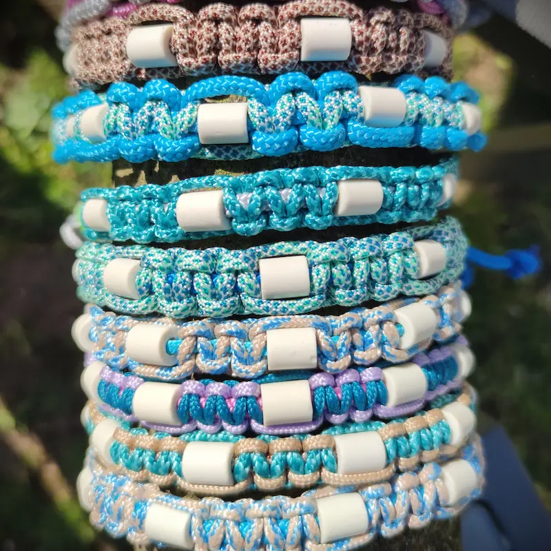 Collier anti tiques avec céramiques E.M.