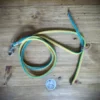 Cordon de téléphone bleu vert jaune